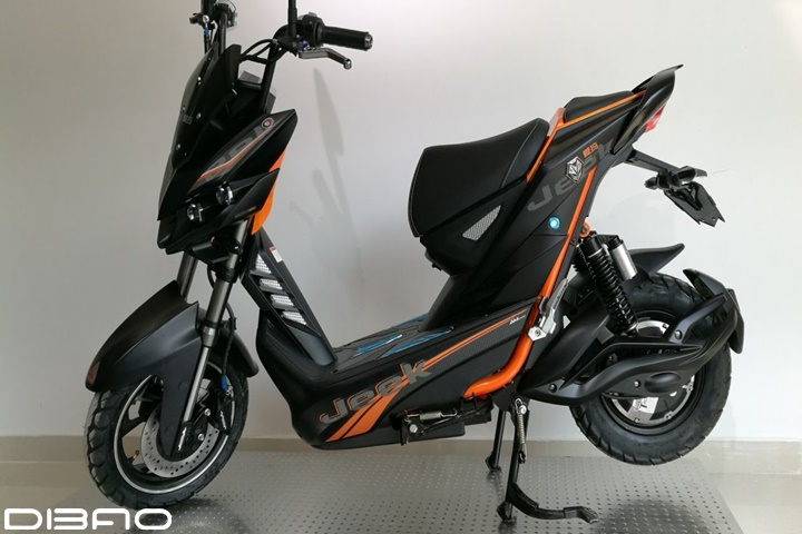 xe-dien-jeek-aima-h4