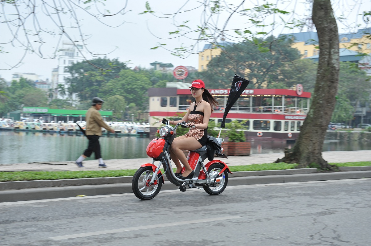 Đừng bỏ lỡ 4 chiếc xe đạp điện 12 triệu thu hút bạn trẻ 